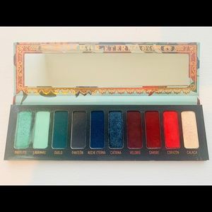 Melt Cosmetics Amor Eterno Muerte Eyeshadow Palett